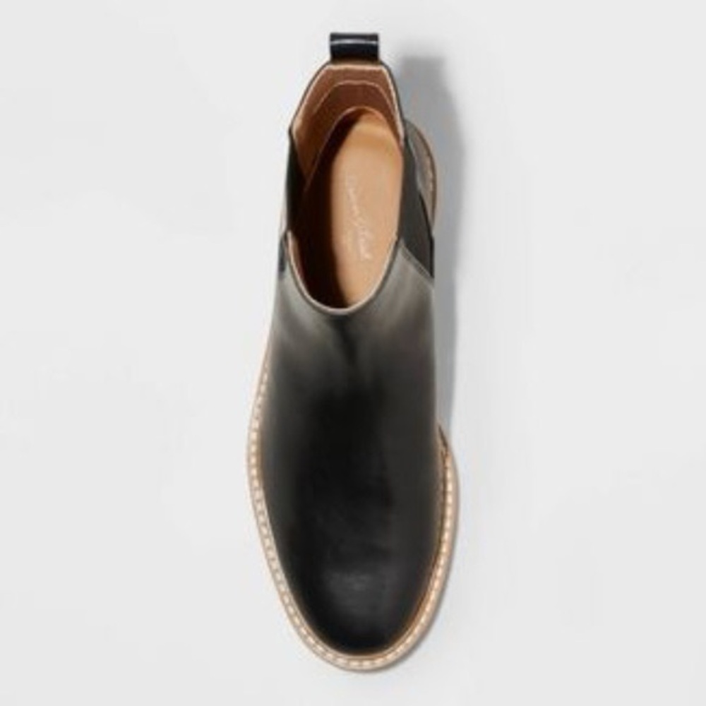 Universal Thread Chelsea Boot - Picture 2 of 11